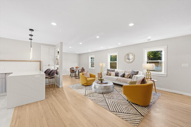 Building Photo - 312 Garfield Ave