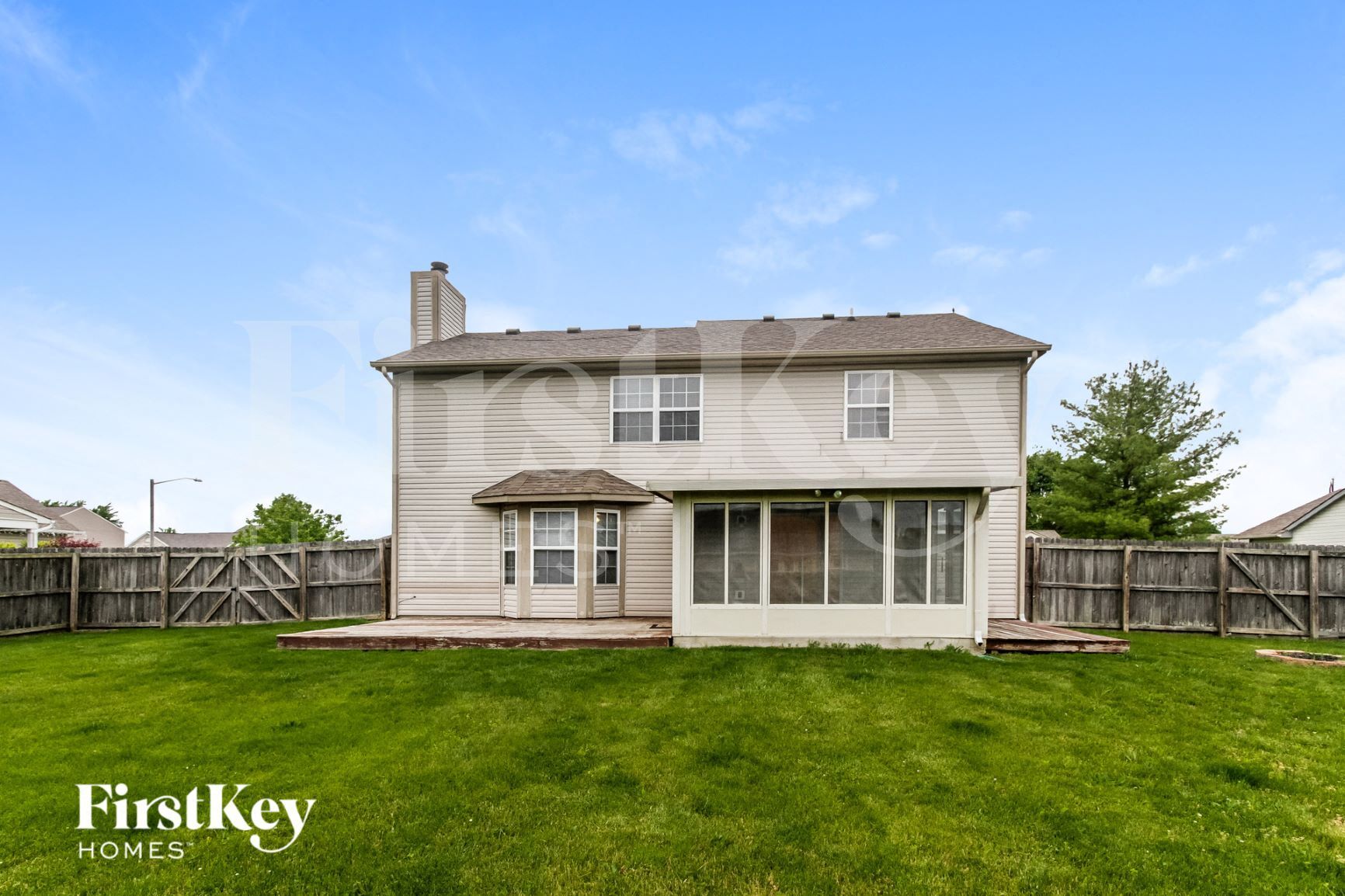 Building Photo - 1027 W Palomino Pl