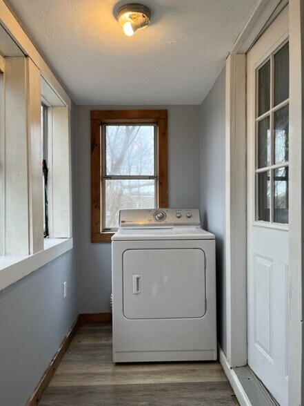 Building Photo - 26 Washburn St