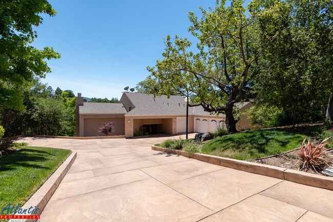 Primary Photo - Beautiful Los Gatos Home | Remodeled | Ama...