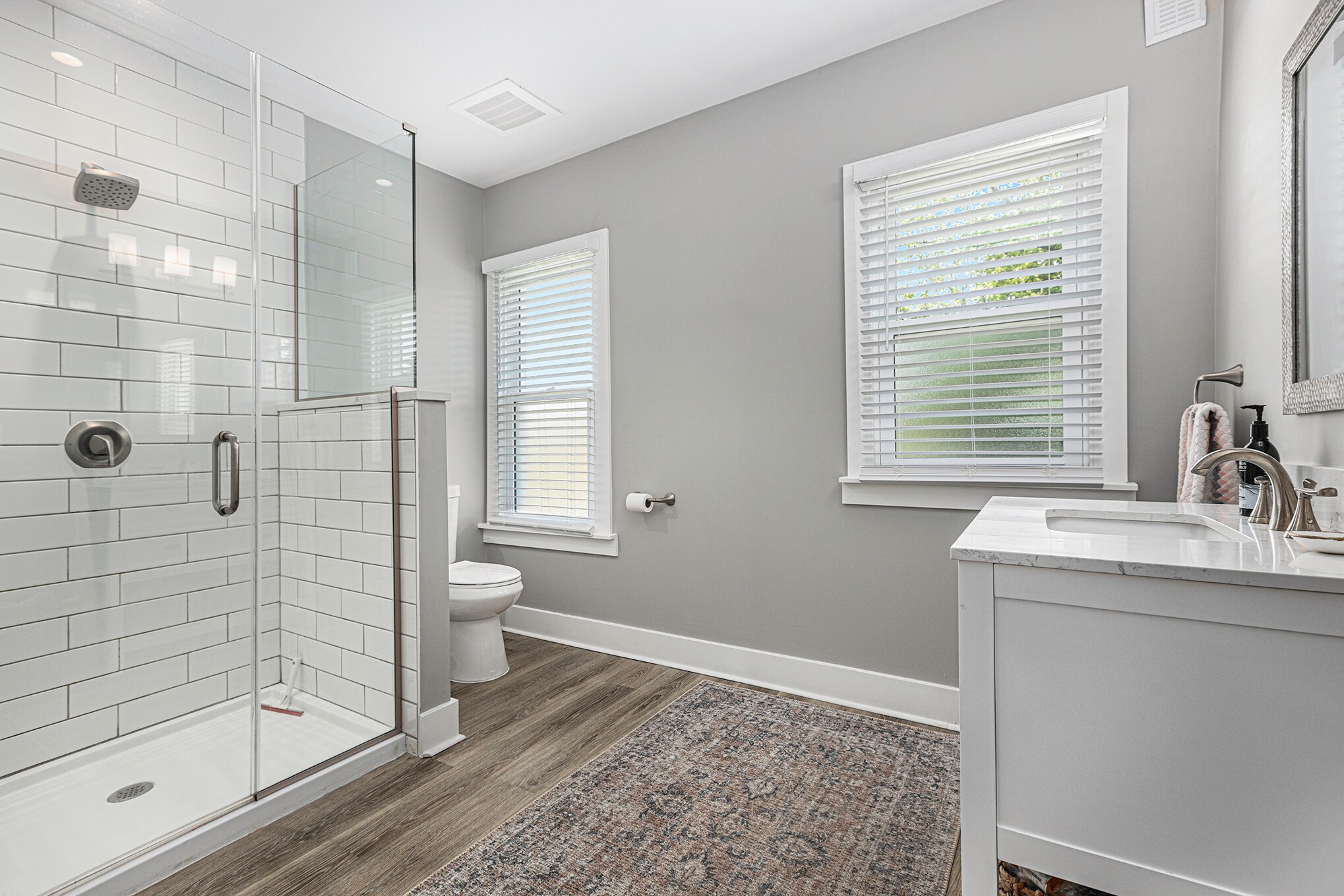 Building Photo - 211 S Pleasant St