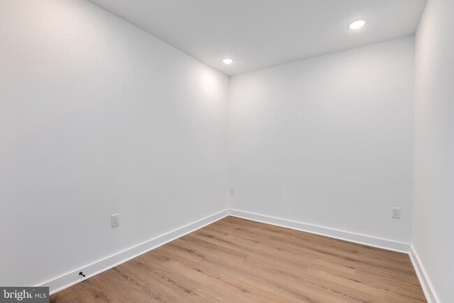 Building Photo - 1917 W Susquehanna Ave