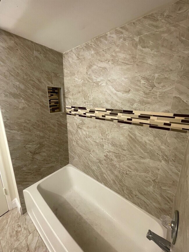 Building Photo - 3910 NW 90th Ave