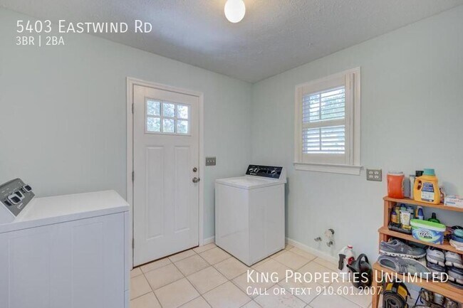 Building Photo - 5403 Eastwind Rd