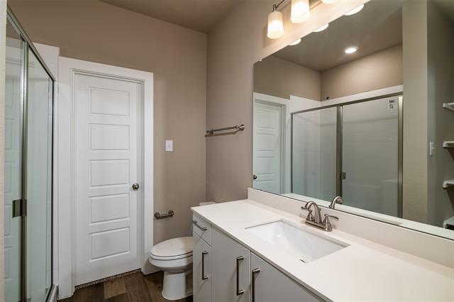 Building Photo - 707 Harvest Moon Dr