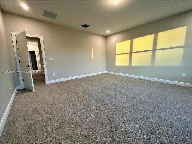 Building Photo - 3508 NW Solange Ct