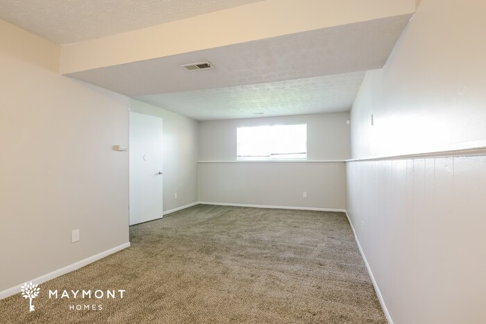 Building Photo - 9354 Kingsboro Ct