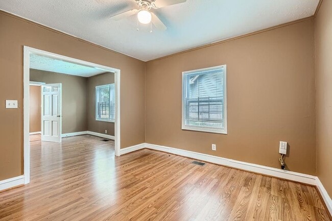 Building Photo - 1744 S Olympian Way SW