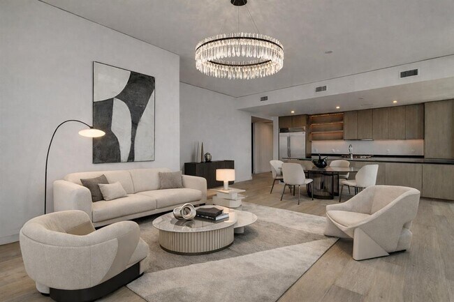 Building Photo - 610 Davis St