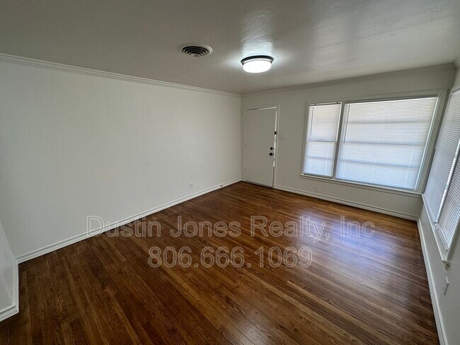 Building Photo - 4414 39th St