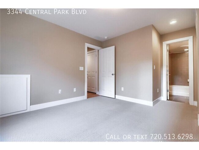 Building Photo - 3344 Central Park Blvd