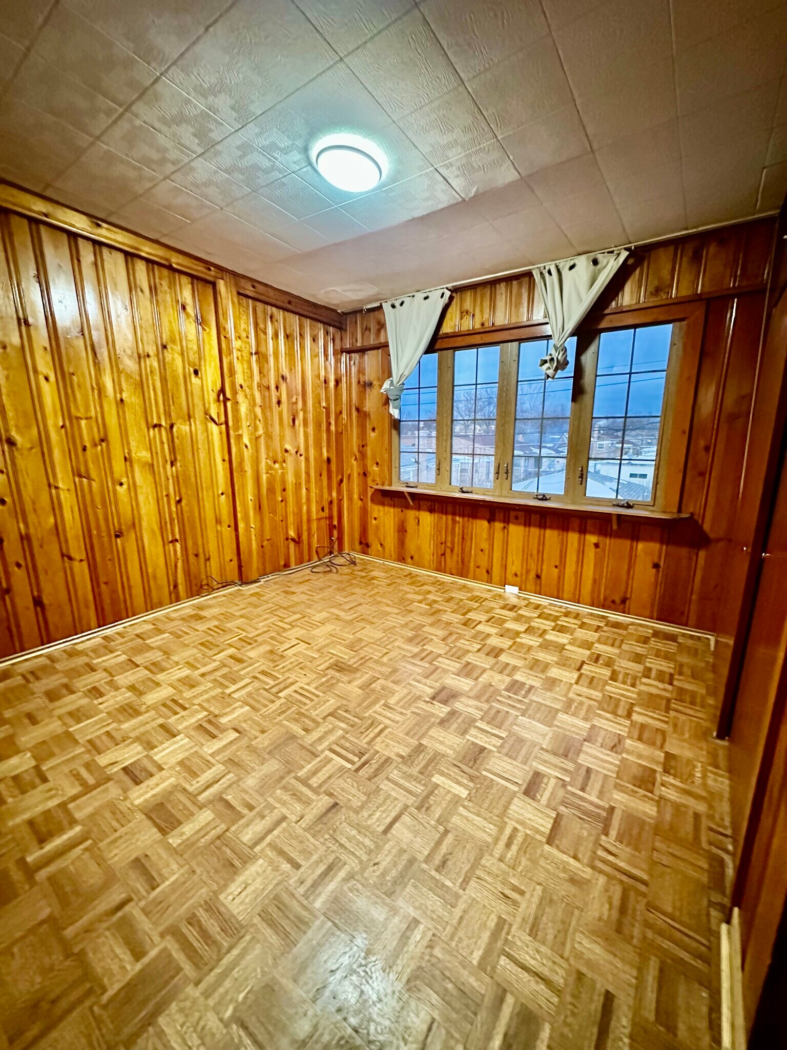 Building Photo - 6113 N Kedzie Ave