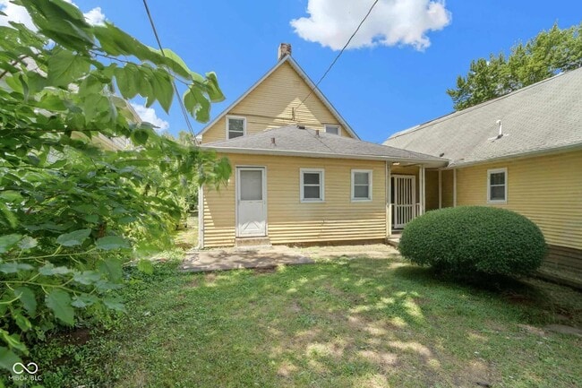Building Photo - 1135 S Richland St