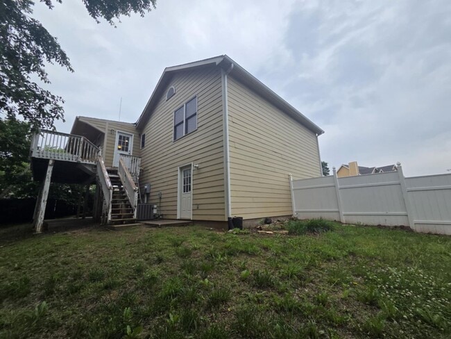 Building Photo - 601 Tall Grass Dr