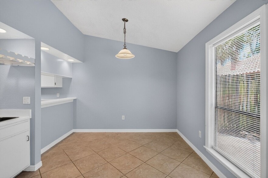Building Photo - 659 Montego Bay Ct