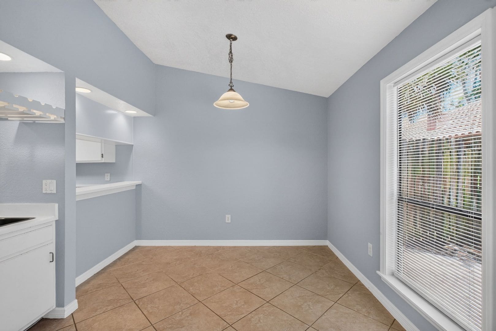 Building Photo - 659 Montego Bay Ct
