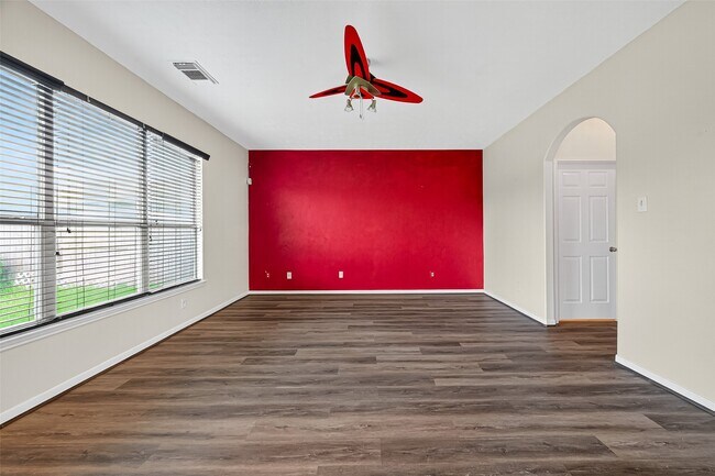 Building Photo - 25119 Florina Ranch Dr