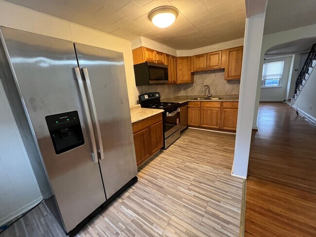 Building Photo - Beautiful 3-bed Single Family Home - Move-in Ready! (Clifton Heights)