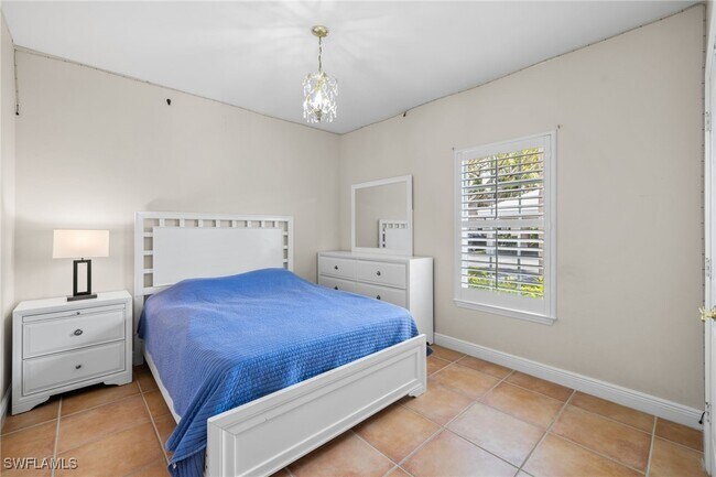 Building Photo - 1305 Sweetwater Cove