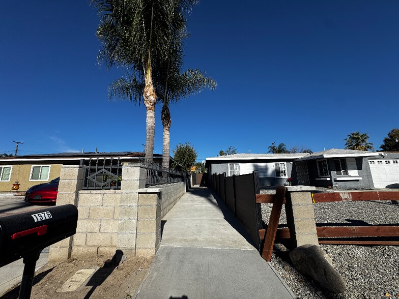 Building Photo - 1976 W 18th St