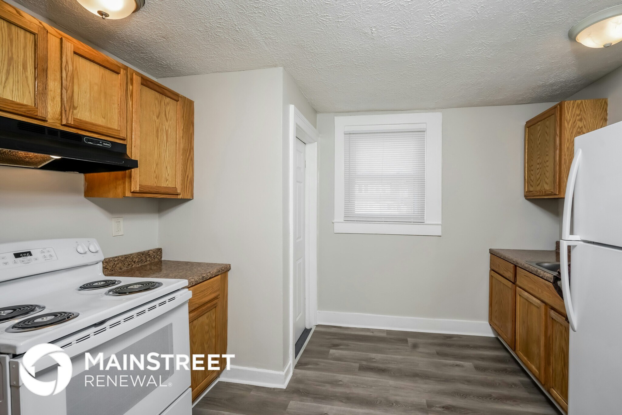 Building Photo - 1821 W Lee St