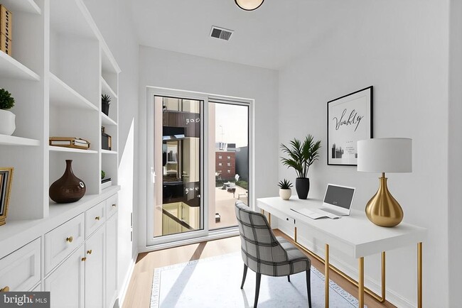 Building Photo - 710 Kennedy St NW