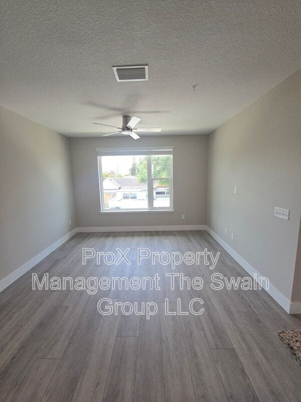 Building Photo - 701 Bates Ave SW