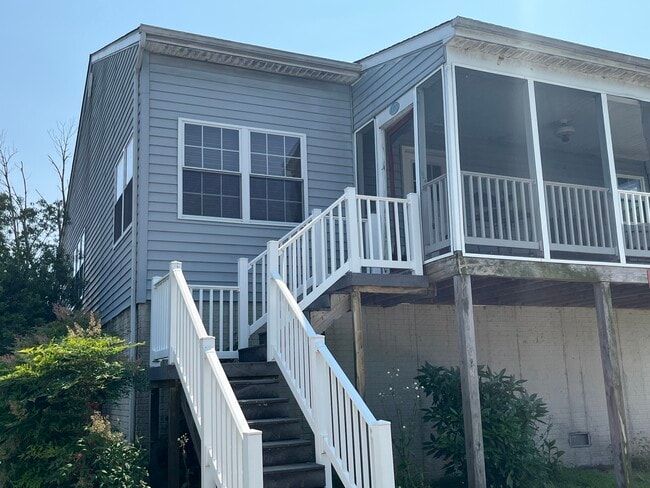 Building Photo - 2733 Holly Beach Rd