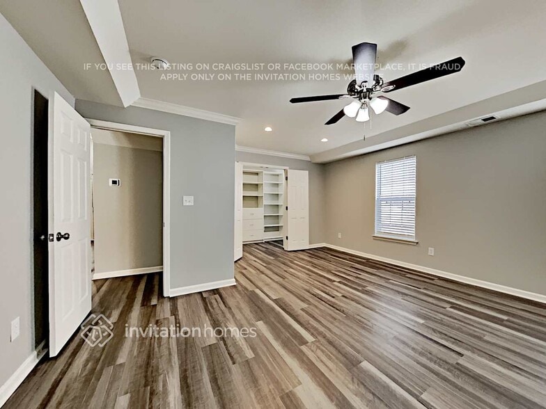 Building Photo - 3418 Ann Franklin Ct