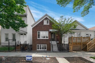 Building Photo - Bridgeport 2 Bedroom in an Excellent Location
