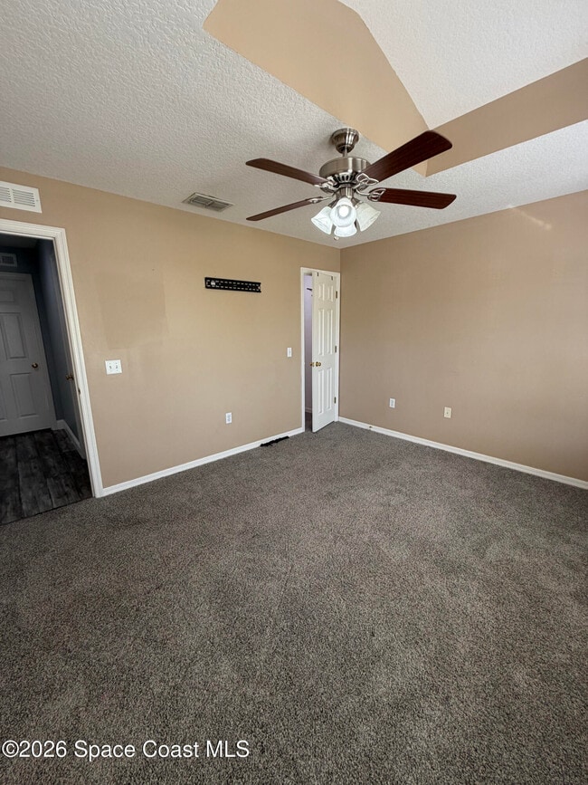 Building Photo - 1398 Mycroft Dr