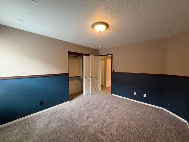 Building Photo - 3 Bedroom Single Story Home Available Near Dellyne Ave NW & Unser Blvd NW!