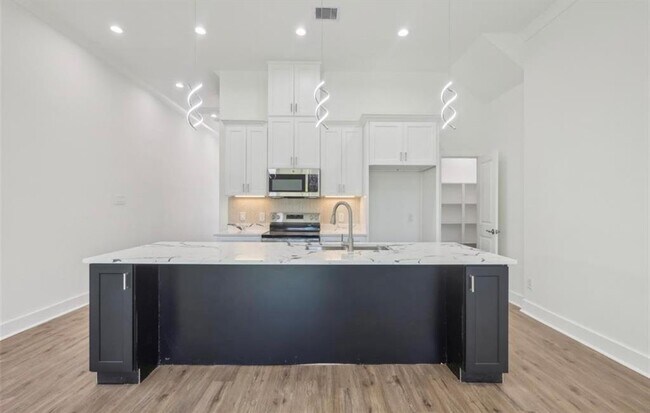 Building Photo - 4514 Galesburg St