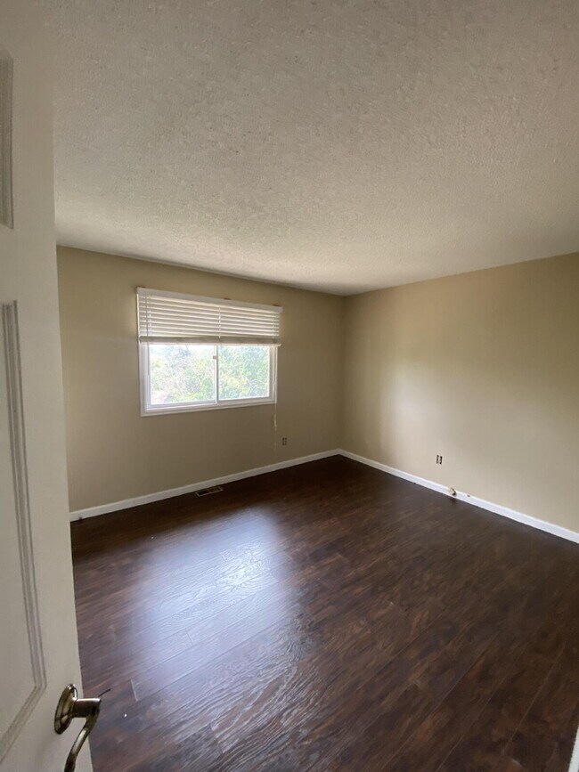 Building Photo - "Spacious 4-Bedroom Haven with 4 Full Baths in Charming Parker, CO - 2,952 Sq. Ft. of Comfort Awa...