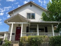 Building Photo - 5605 N Bowdoin St
