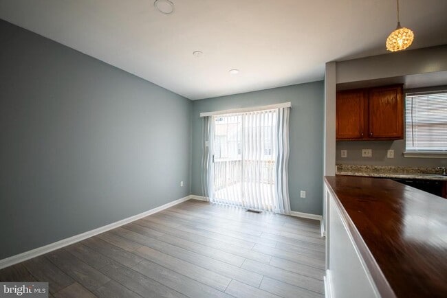 Building Photo - 3915 Friar St