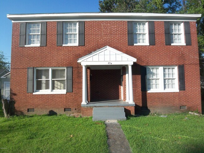 Primary Photo - 804 Johnston St