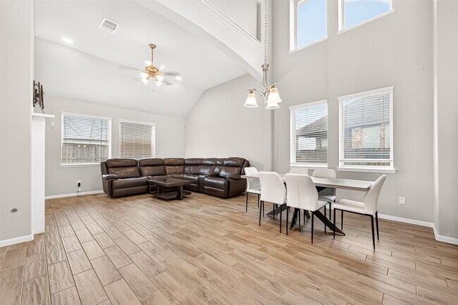 Building Photo - 24114 Leonforte Dr