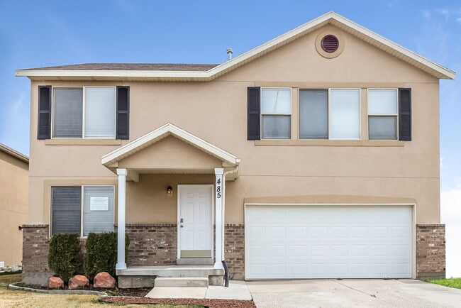 Building Photo - 485 River Way