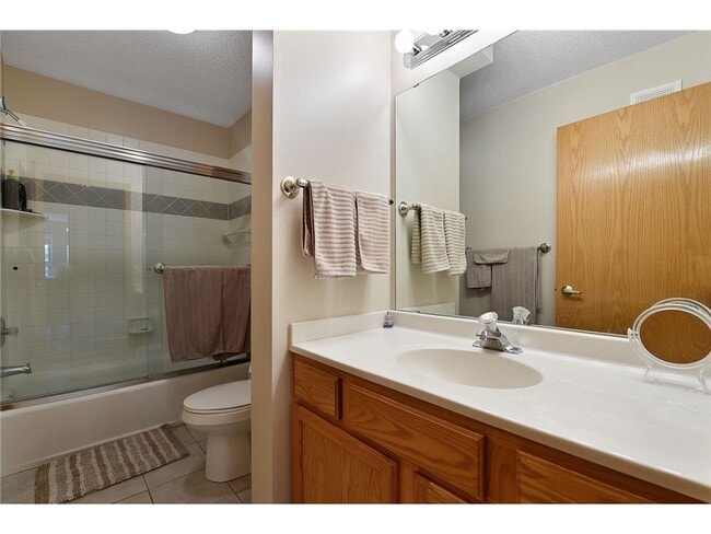 Building Photo - 660 N 2nd St