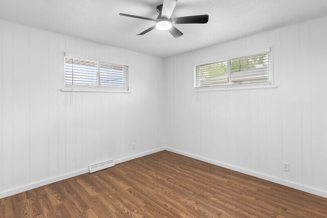 Building Photo - 6220 W Ohio Ave