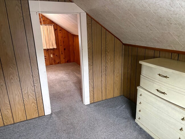 Building Photo - 2Bed 1Bath Whitefish Downtown Home