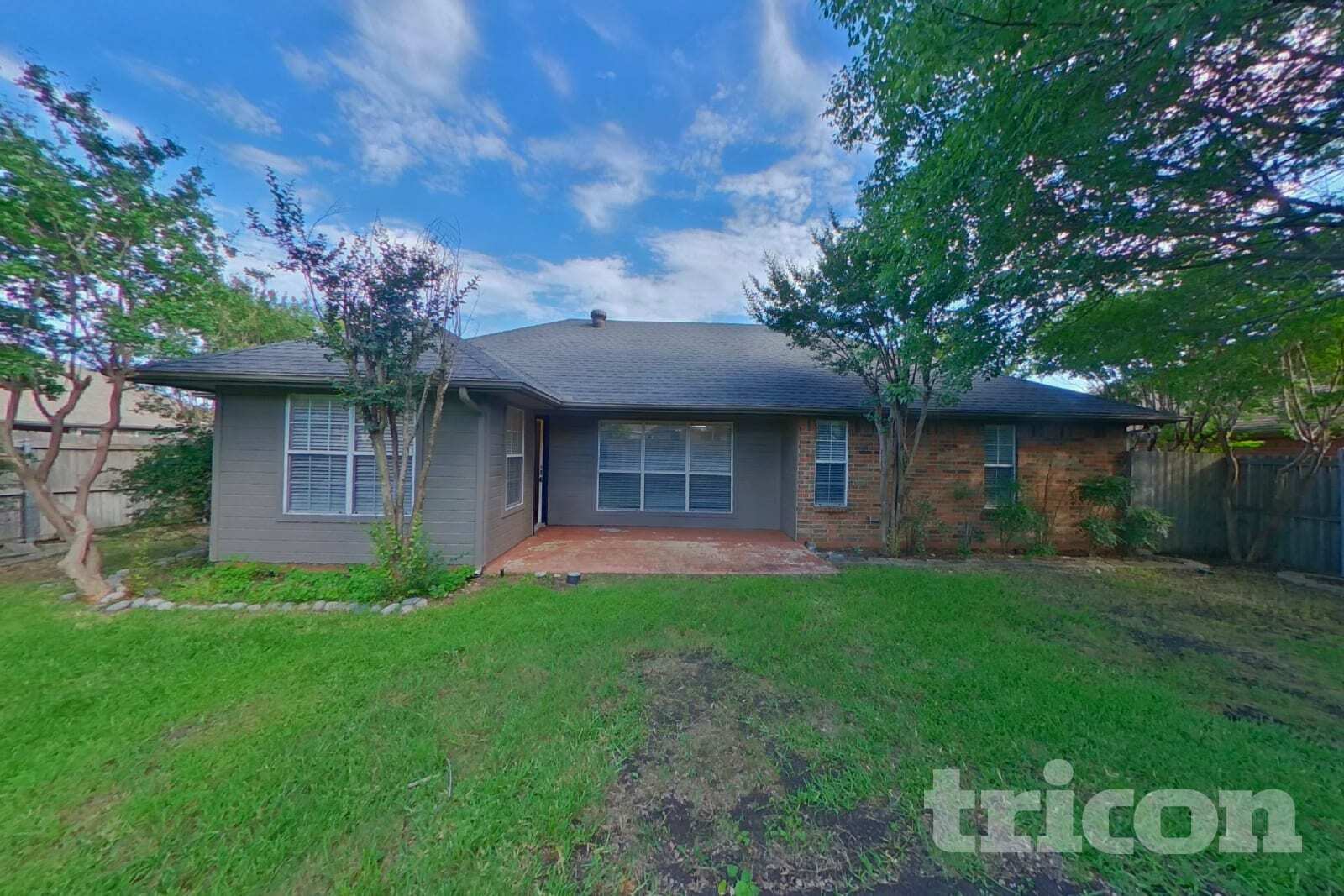 Building Photo - 1012 Brookhaven Dr