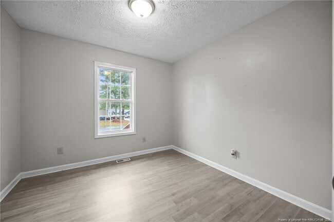 Building Photo - 1421 Matilda Ct