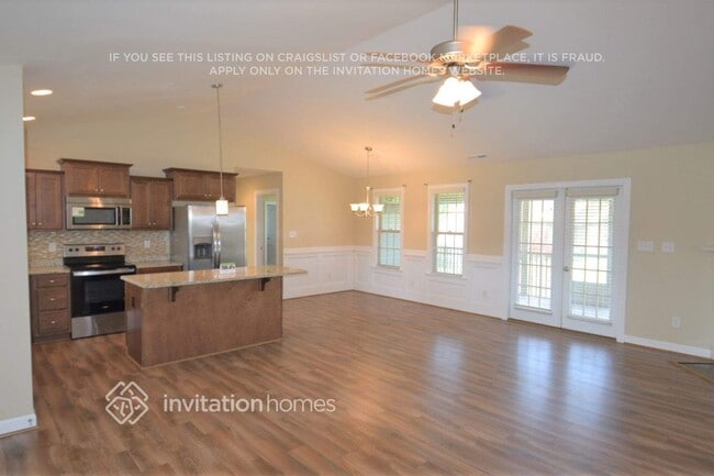 Building Photo - 55 Imperial Dr