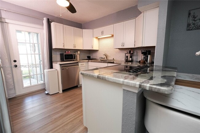 Building Photo - 742 Granada St