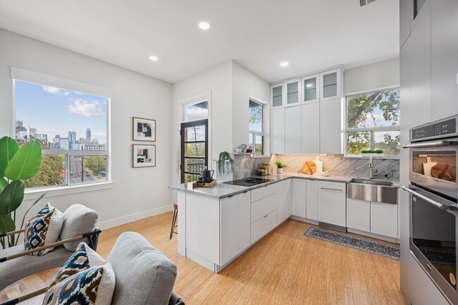 Building Photo - Stunning Condo For Lease off South 1st ST ...