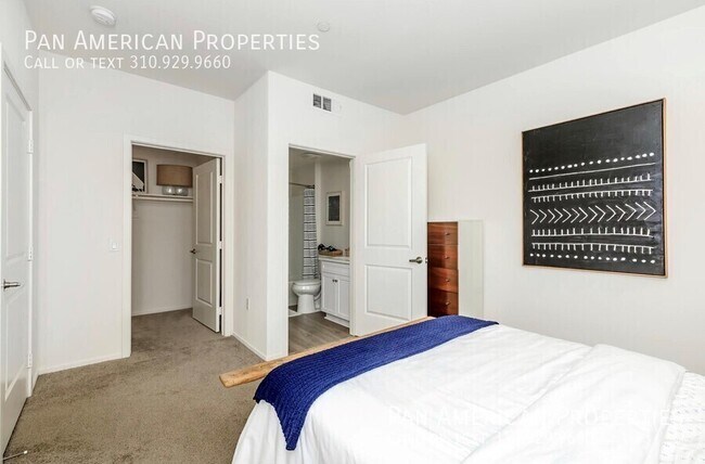 Building Photo - 840 S Magnolia Ave