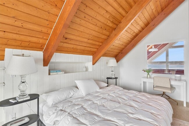 Building Photo - 298 Dune Rd