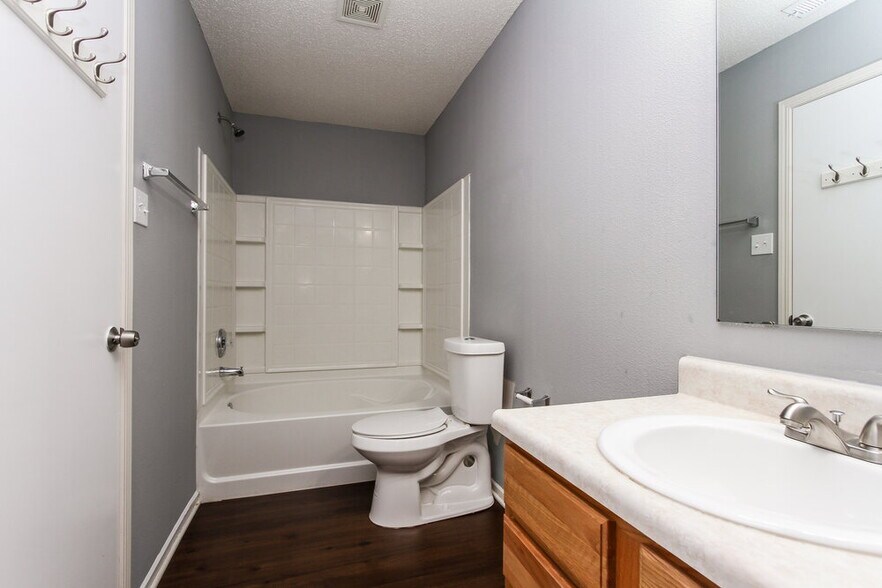 Building Photo - 3564 Cork Bend Dr